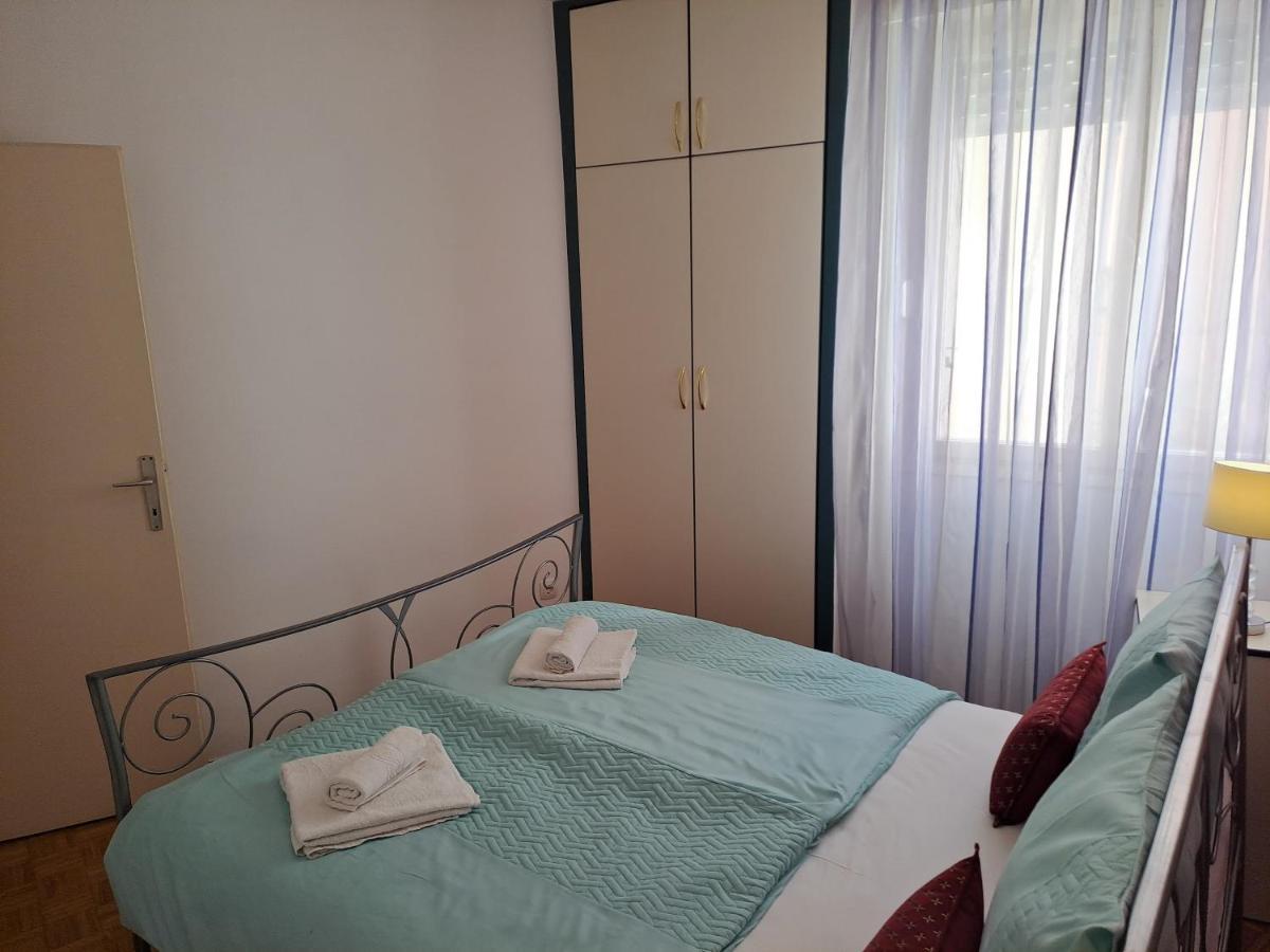 Center Apartment Silvana Split Bagian luar foto