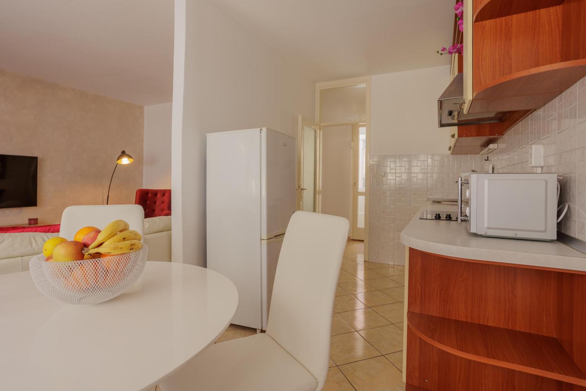 Center Apartment Silvana Split Bagian luar foto