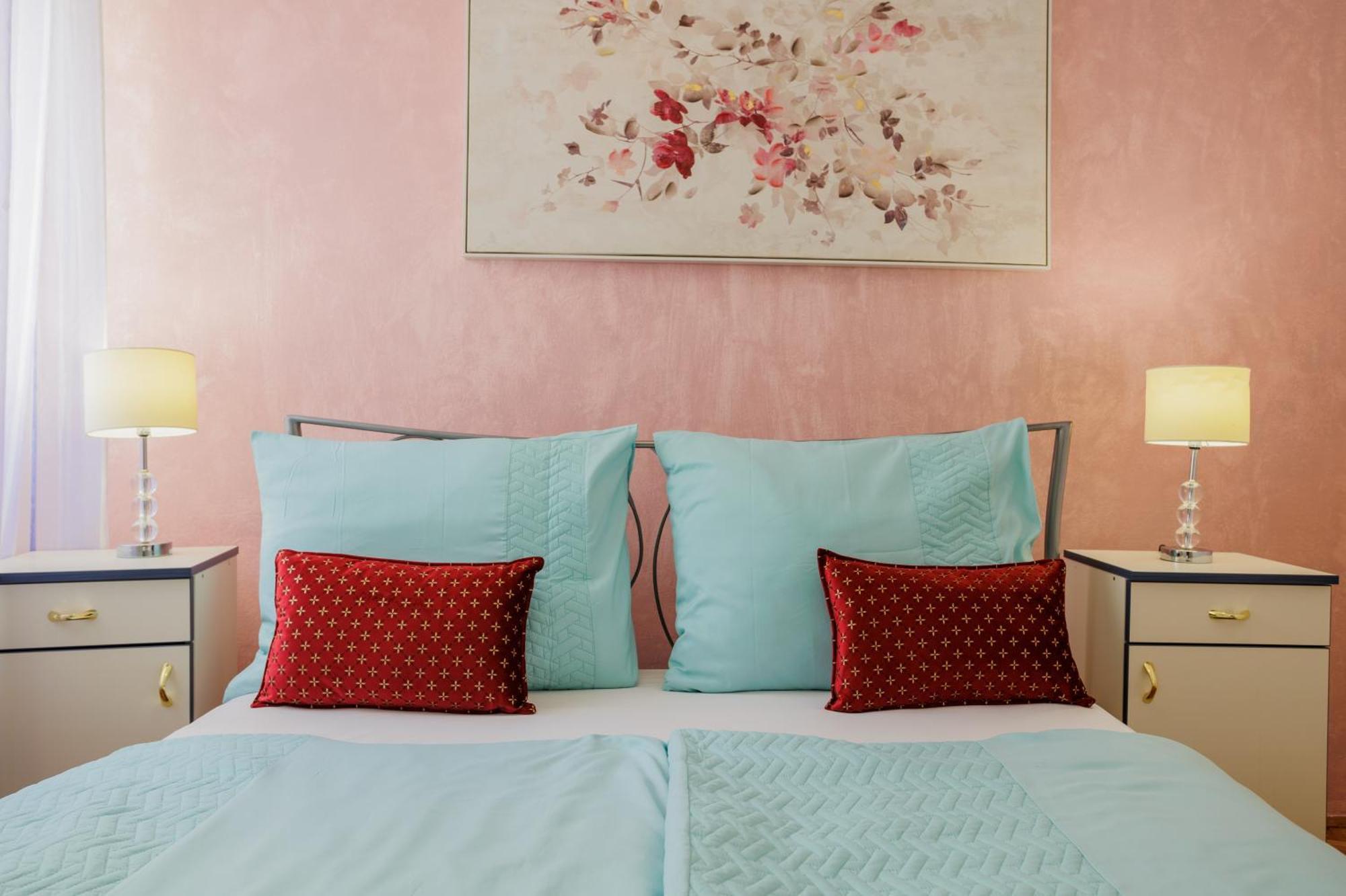 Center Apartment Silvana Split Bagian luar foto