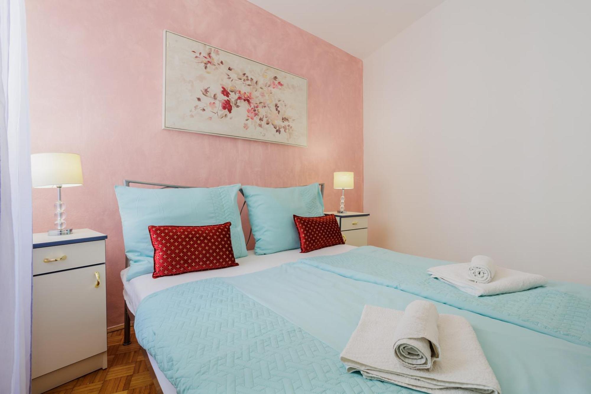 Center Apartment Silvana Split Bagian luar foto